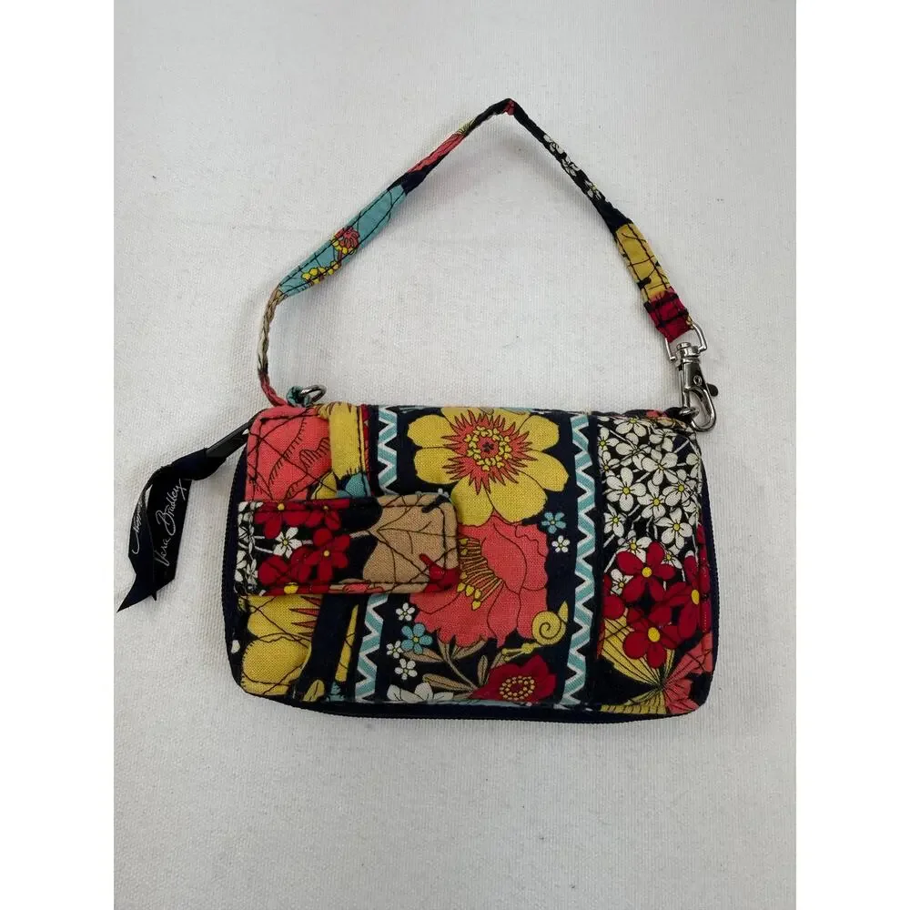 Vera Bradley Happy Snails All In One Wristlet Wallet - Picture 3 of 8